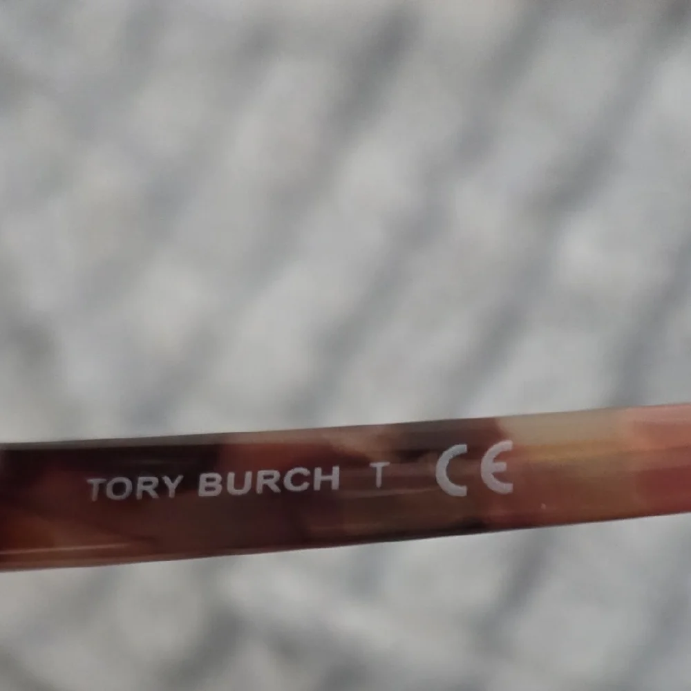 Tory Burch Burgundy Sunglasses with Case - Picture 13 of 15